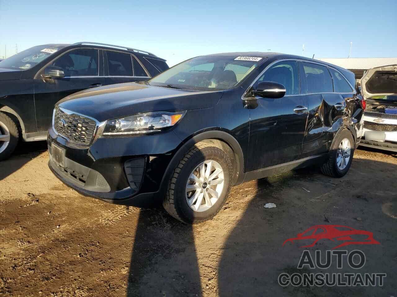 KIA SORENTO 2019 - 5XYPG4A3XKG567050