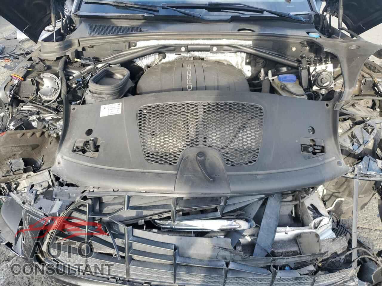 PORSCHE MACAN 2017 - WP1AA2A59HLB07757