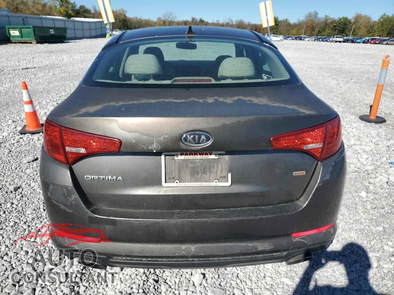 KIA OPTIMA 2011 - KNAGM4A74B5173142
