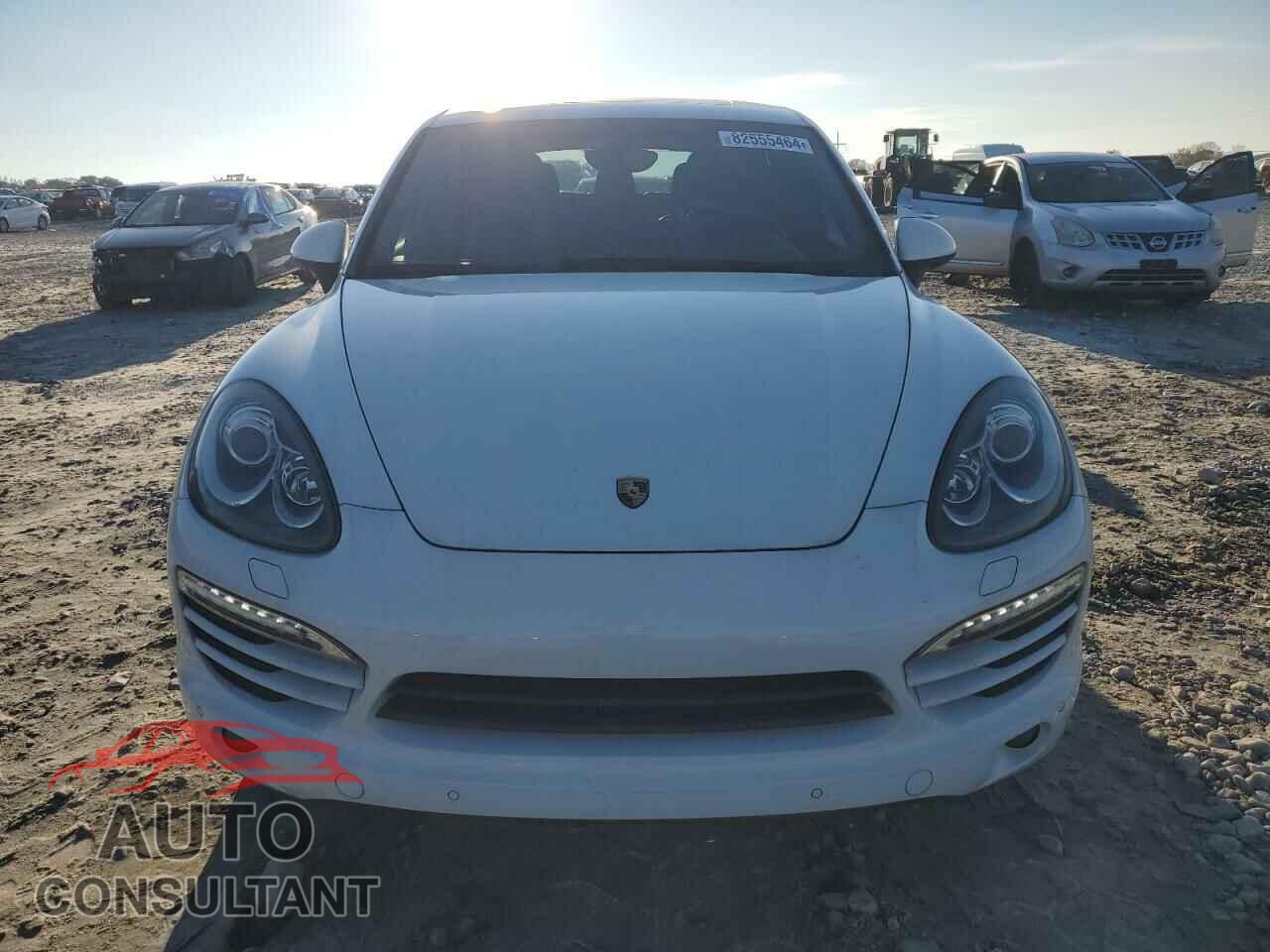 PORSCHE CAYENNE 2012 - WP1AA2A2XCLA07438