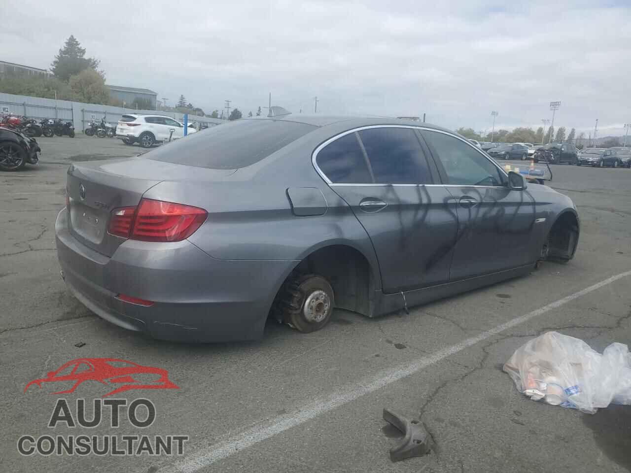 BMW 5 SERIES 2013 - WBAXG5C52DD229449