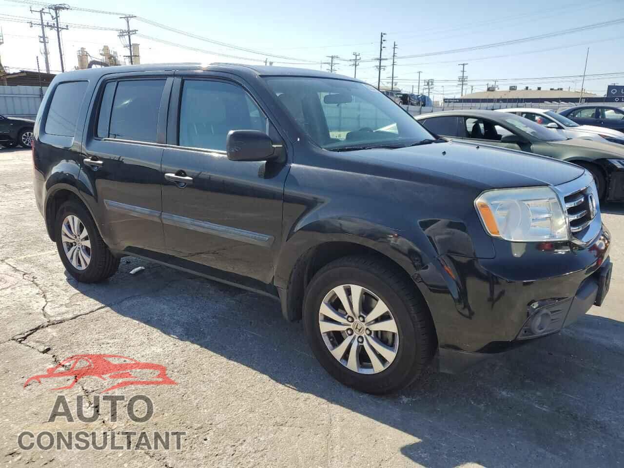 HONDA PILOT 2015 - 5FNYF3H28FB030379