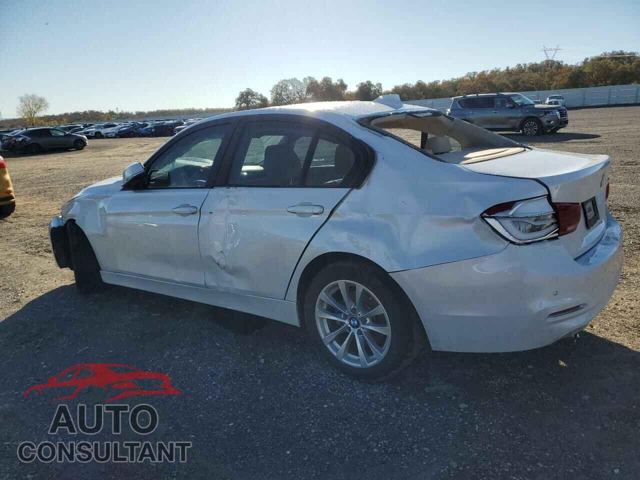 BMW 3 SERIES 2016 - WBA8E1G53GNU11379
