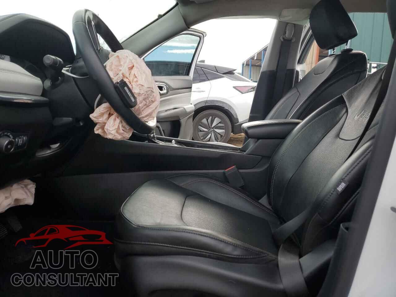 JEEP COMPASS 2022 - 3C4NJDCB7NT232810