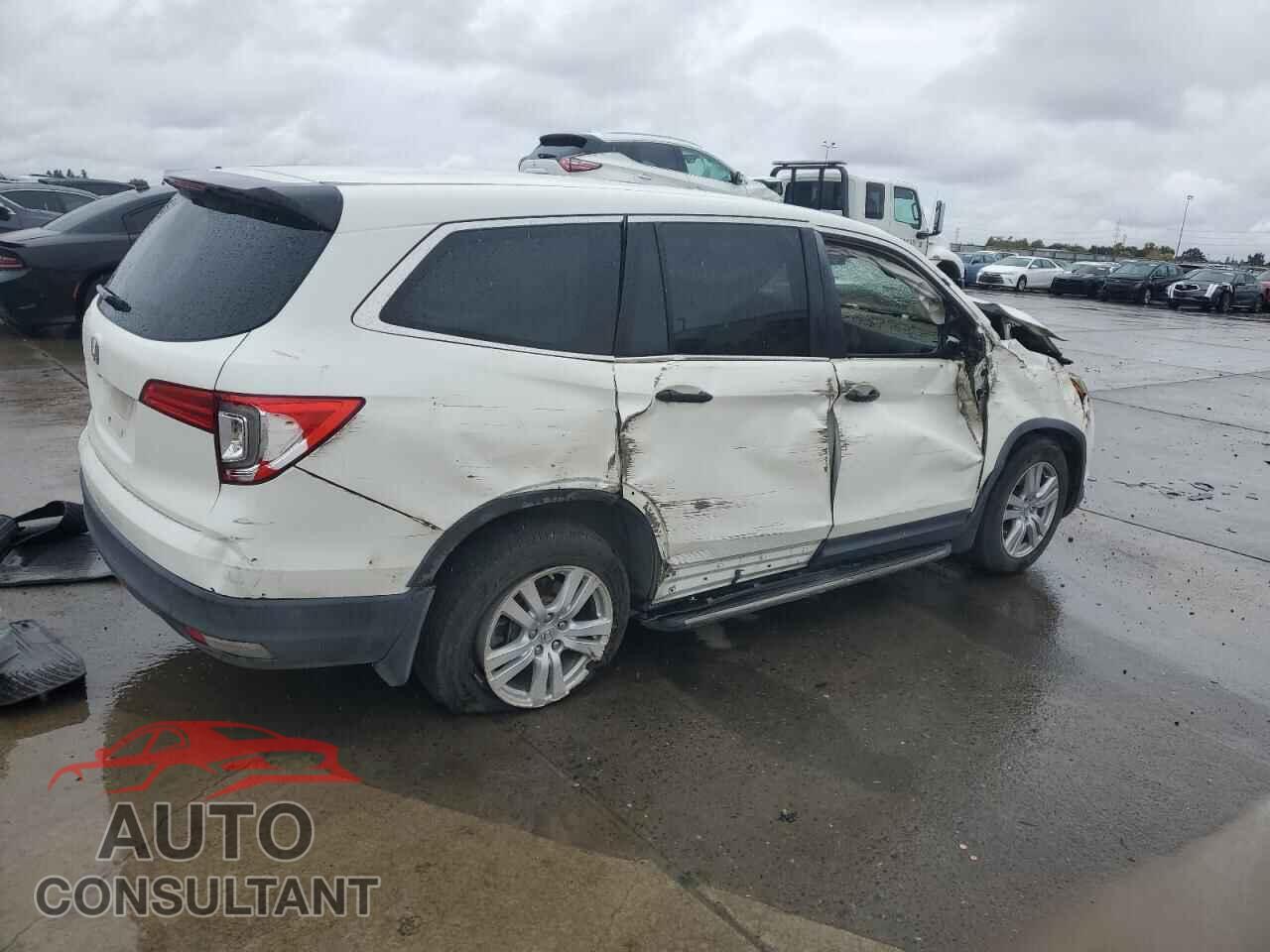 HONDA PILOT 2018 - 5FNYF5H1XJB031724