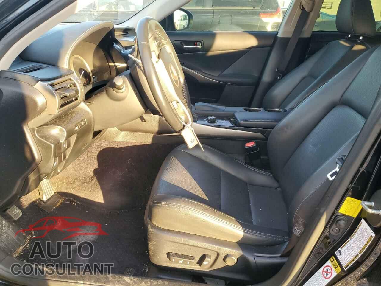 LEXUS IS 2014 - JTHCF1D22E5004797