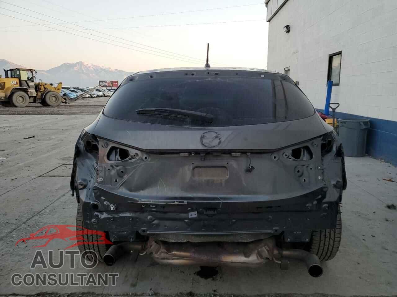 MAZDA 3 2017 - 3MZBN1L75HM119211