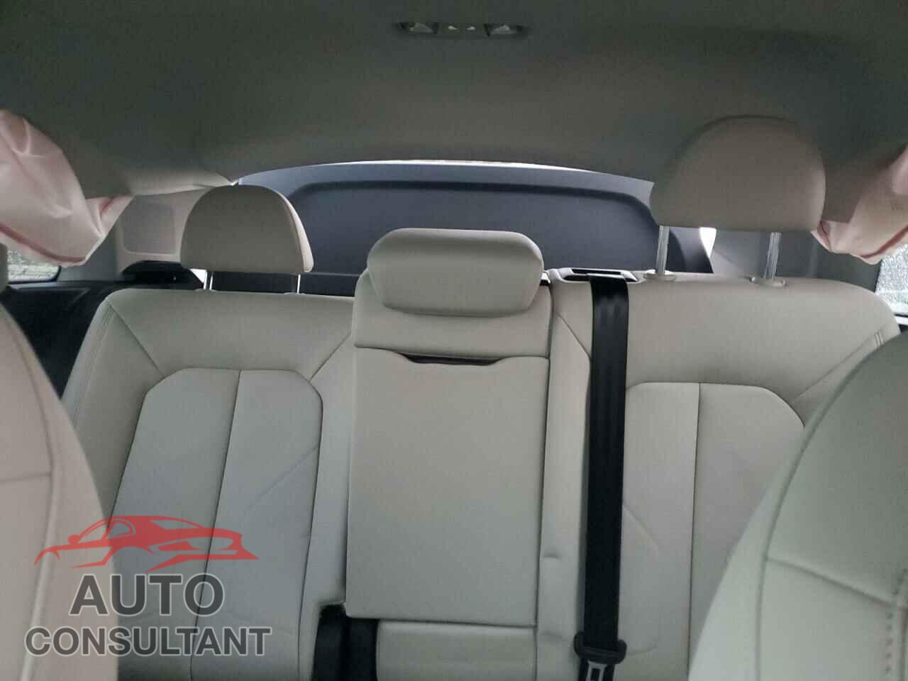 AUDI Q3 2021 - WA1EECF31M1052970