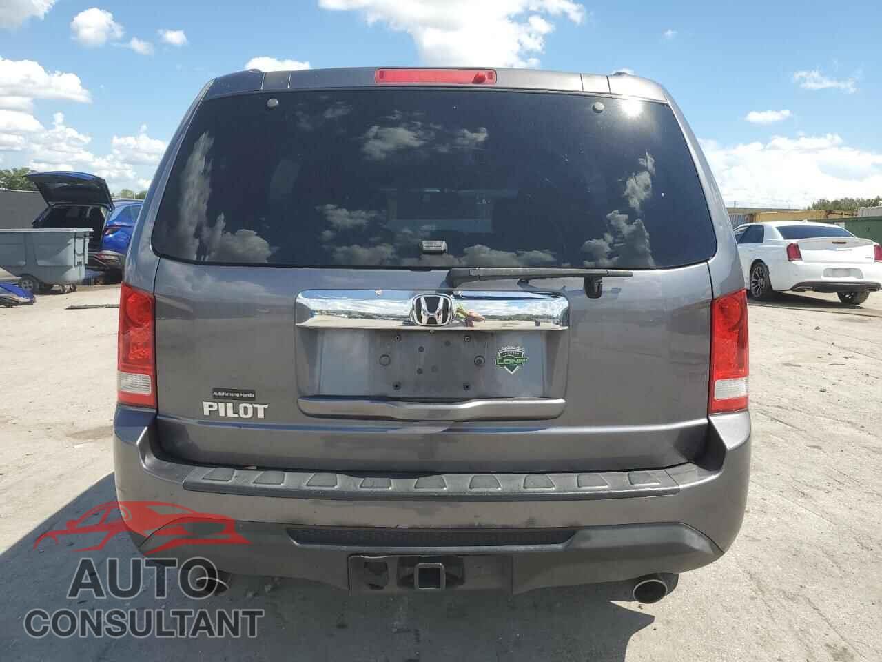 HONDA PILOT 2015 - 5FNYF3H55FB016322