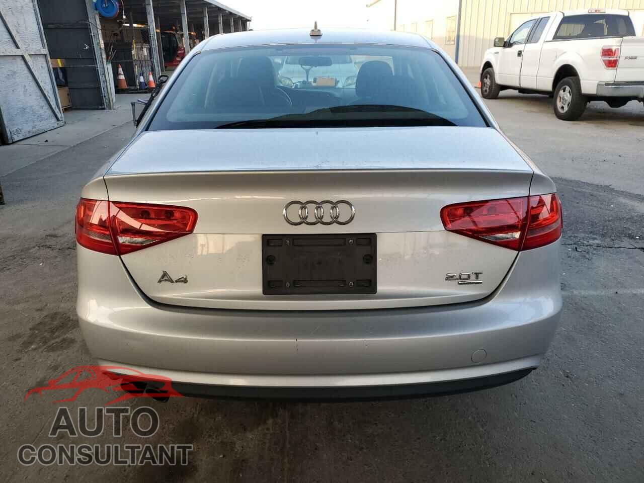 AUDI A4 2013 - WAUBFAFL9DN033390