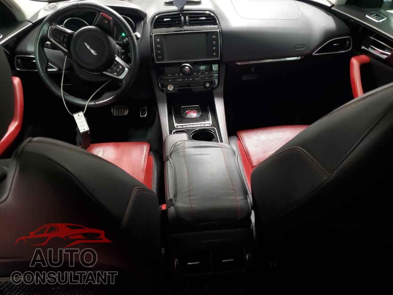 JAGUAR F-PACE 2017 - SADCL2BN2HA490363