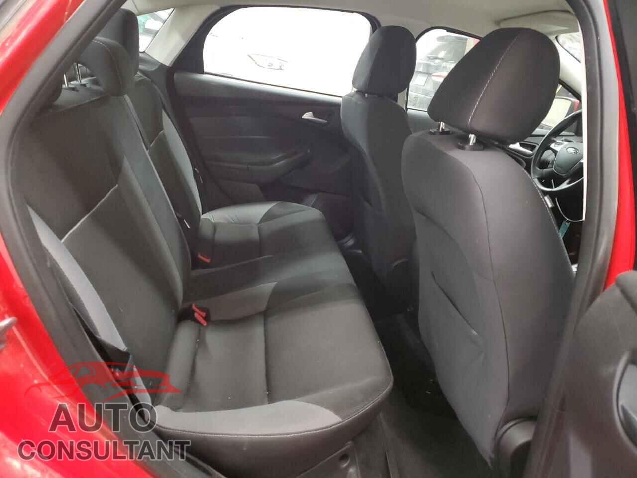 FORD FOCUS 2014 - 1FADP3F25EL389592