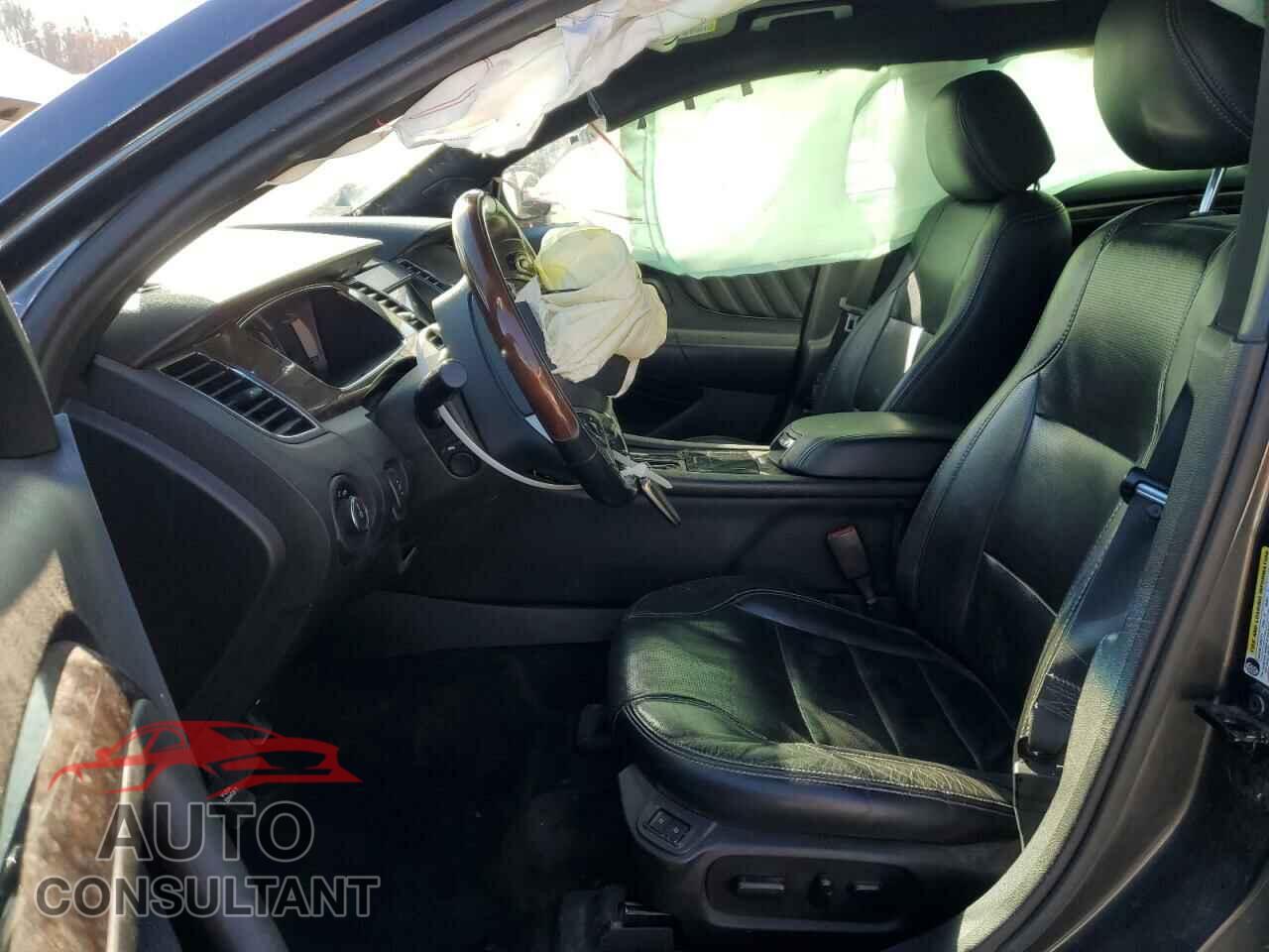 FORD TAURUS 2018 - 1FAHP2F80JG128504