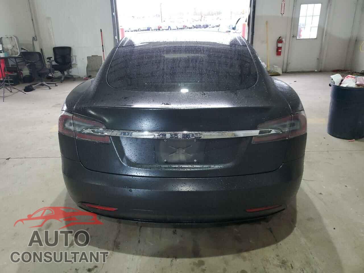 TESLA MODEL S 2016 - 5YJSA1E2XGF151610