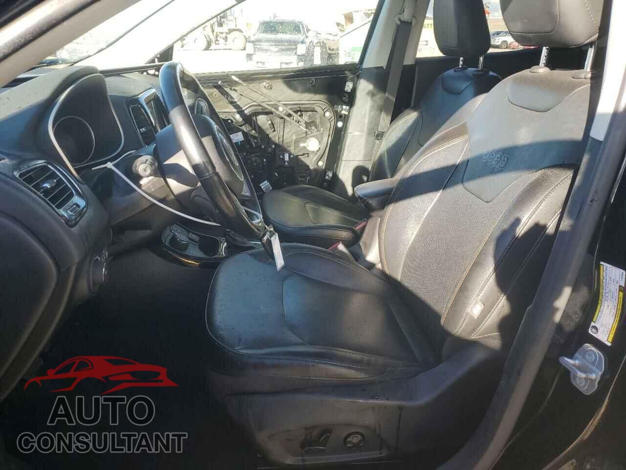 JEEP COMPASS 2020 - 3C4NJDCB3LT240352