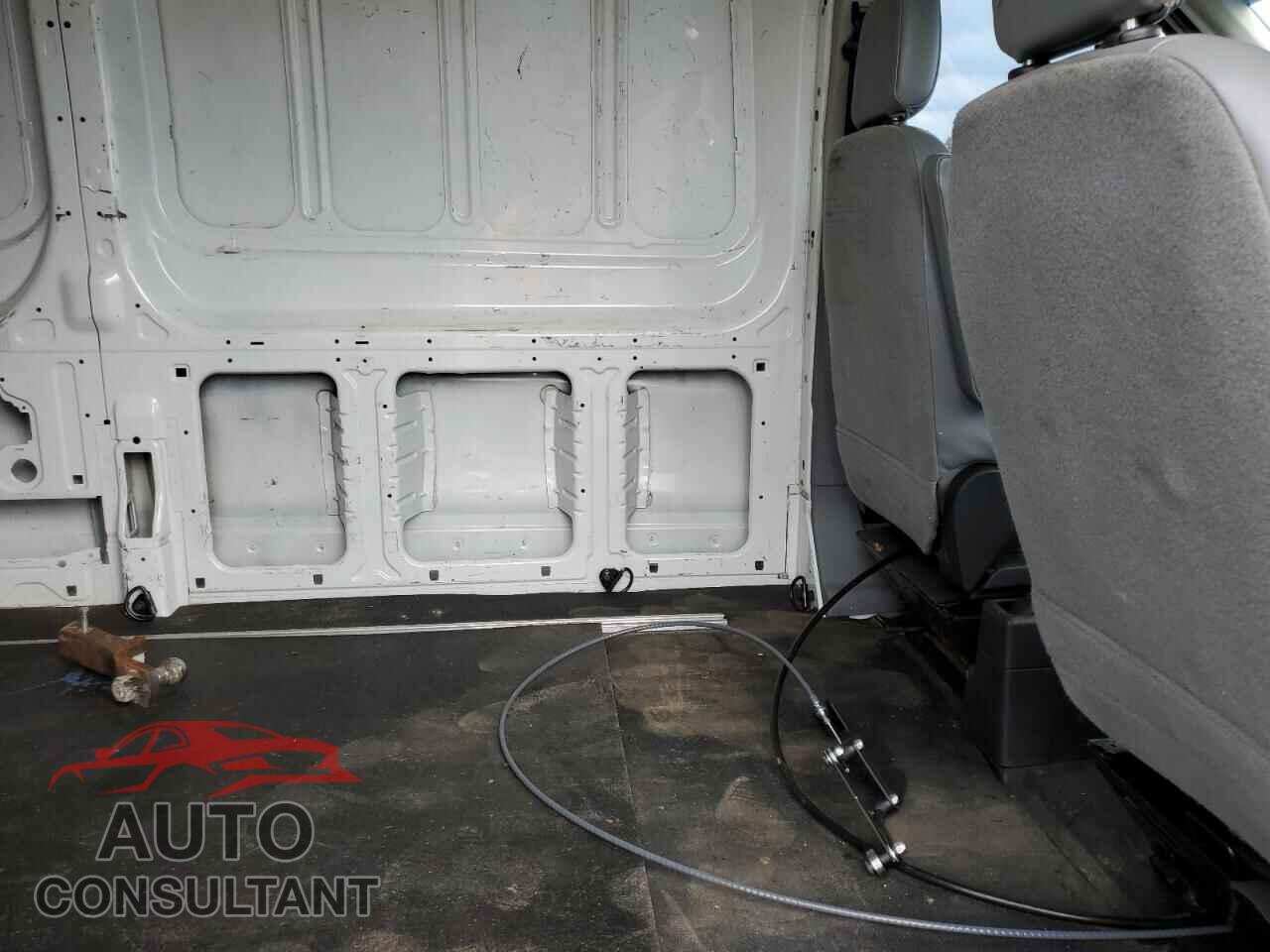 FORD TRANSIT 2017 - 1FTYR2CM1HKA44883