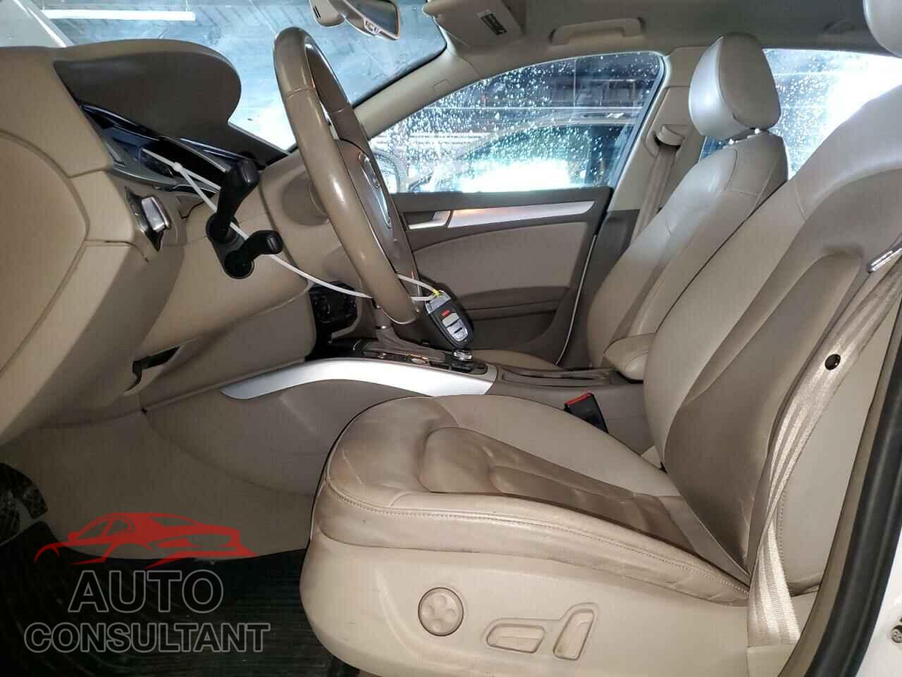 AUDI A4 2012 - WAUFFAFL6CN005529