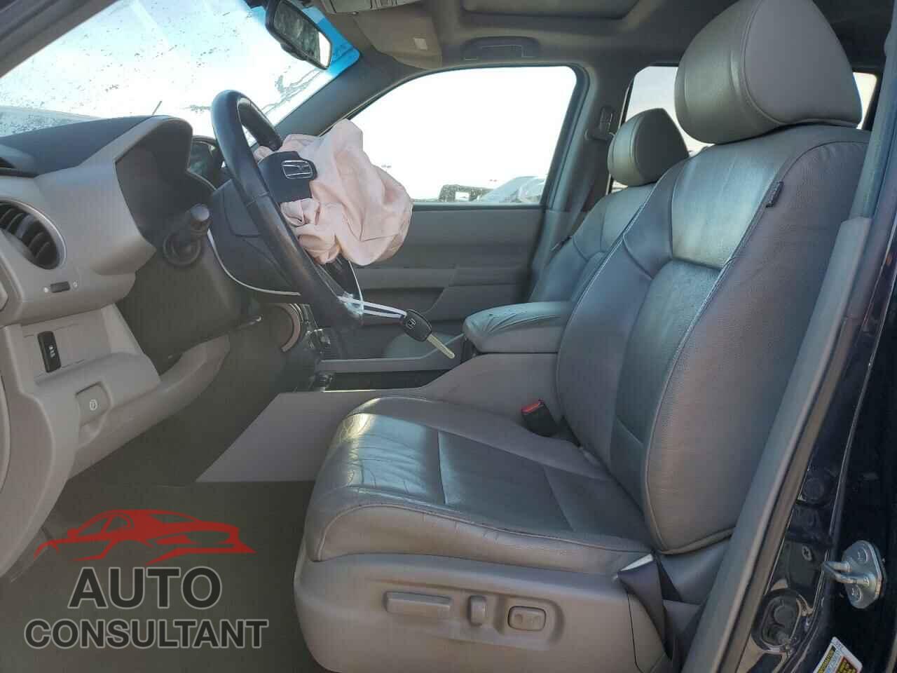 HONDA PILOT 2012 - 5FNYF4H75CB013181