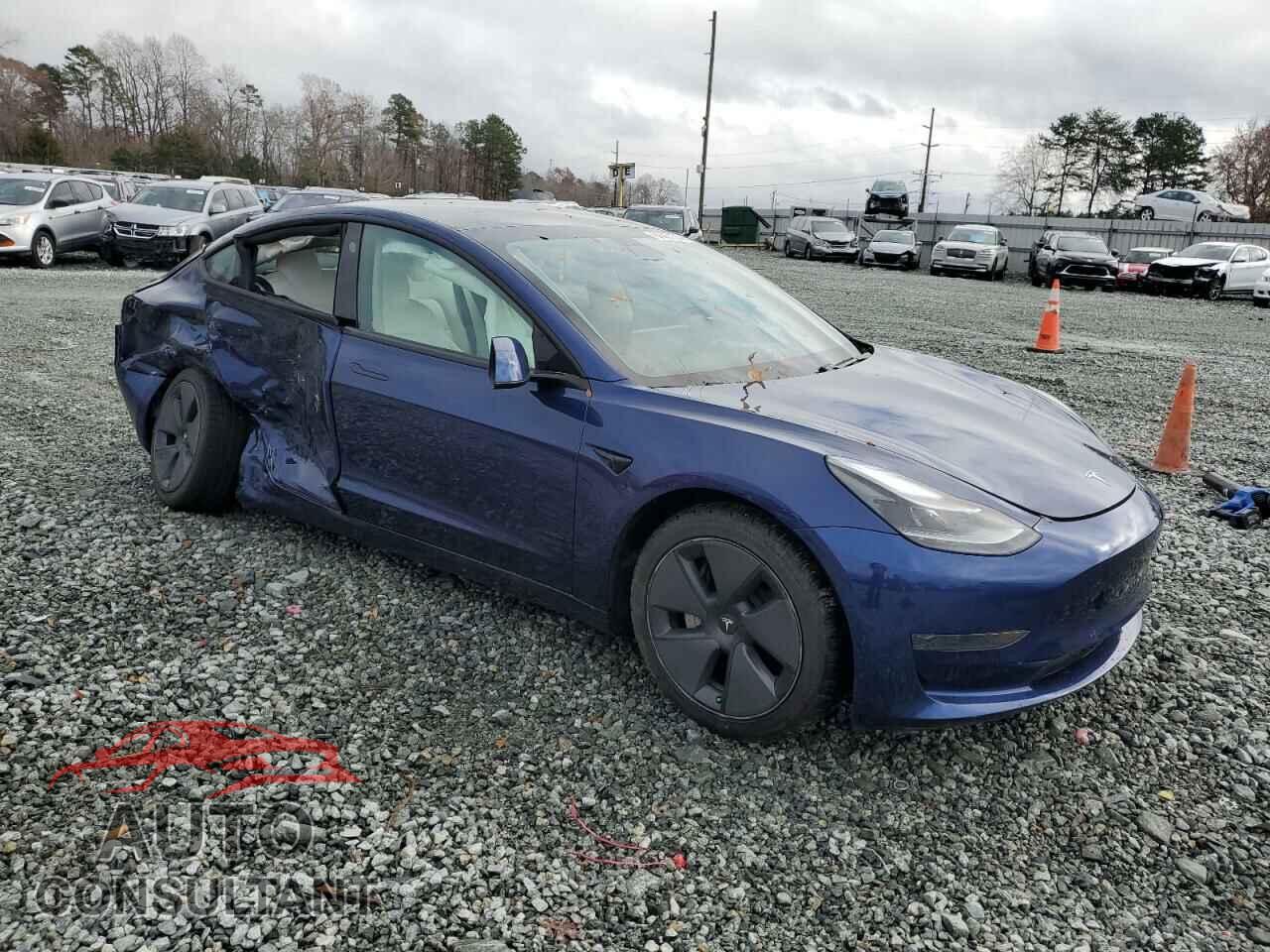 TESLA MODEL 3 2021 - 5YJ3E1EA0MF989561