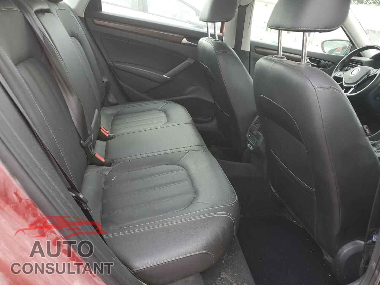 VOLKSWAGEN PASSAT 2020 - 1VWCA7A38LC017639