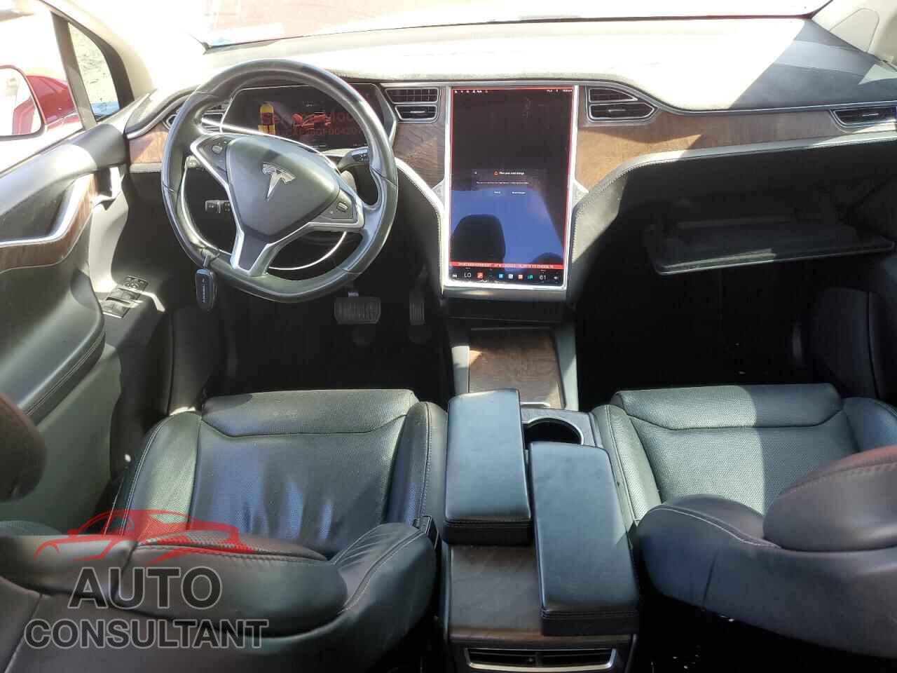 TESLA MODEL X 2016 - 5YJXCAE25GF004207