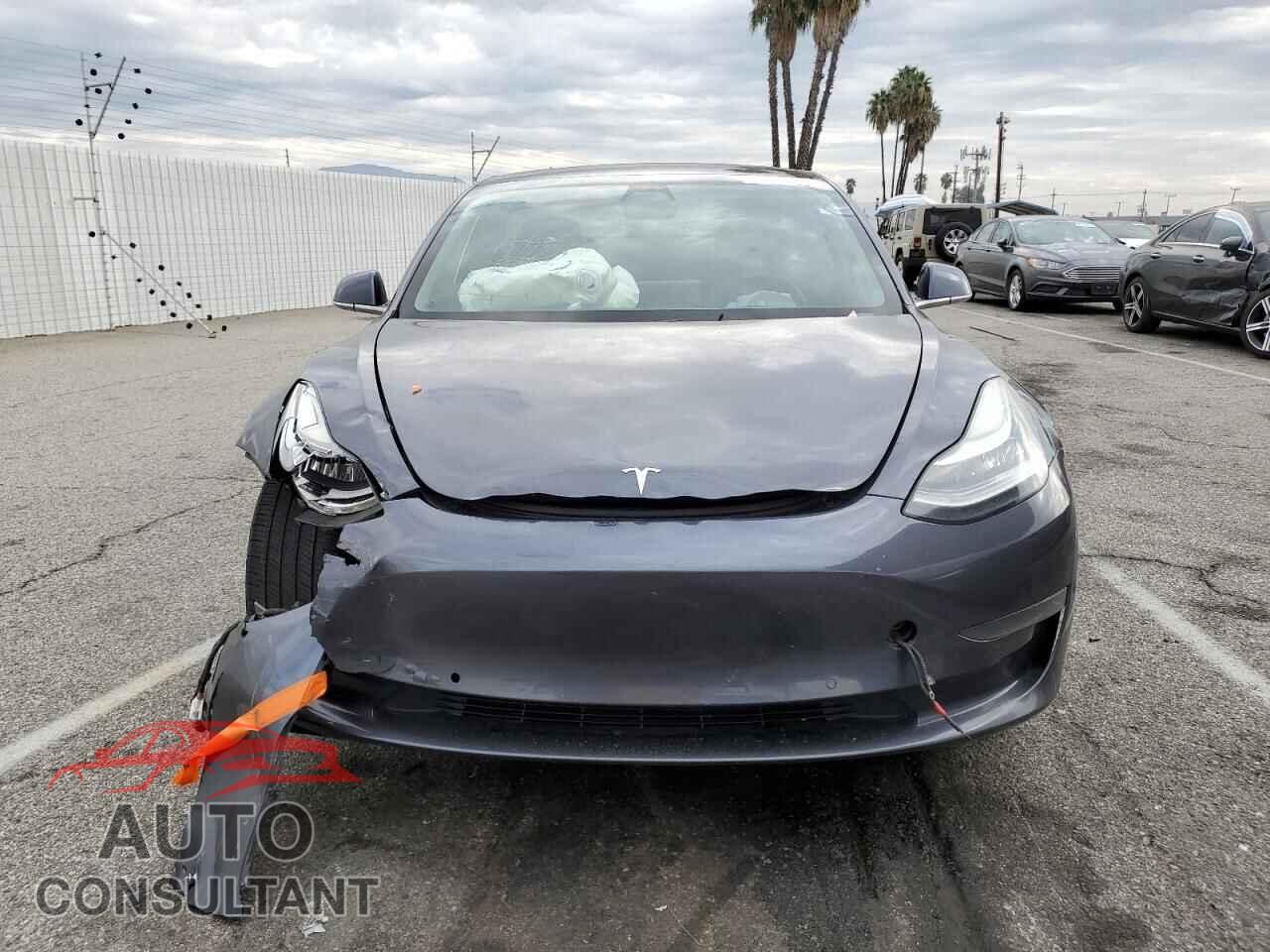 TESLA MODEL 3 2020 - 5YJ3E1EA5LF611458