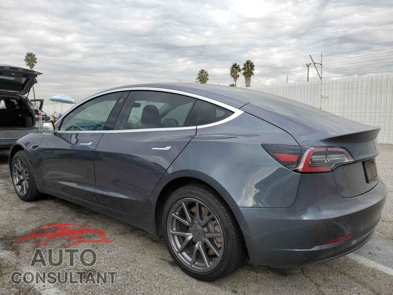 TESLA MODEL 3 2020 - 5YJ3E1EA5LF611458