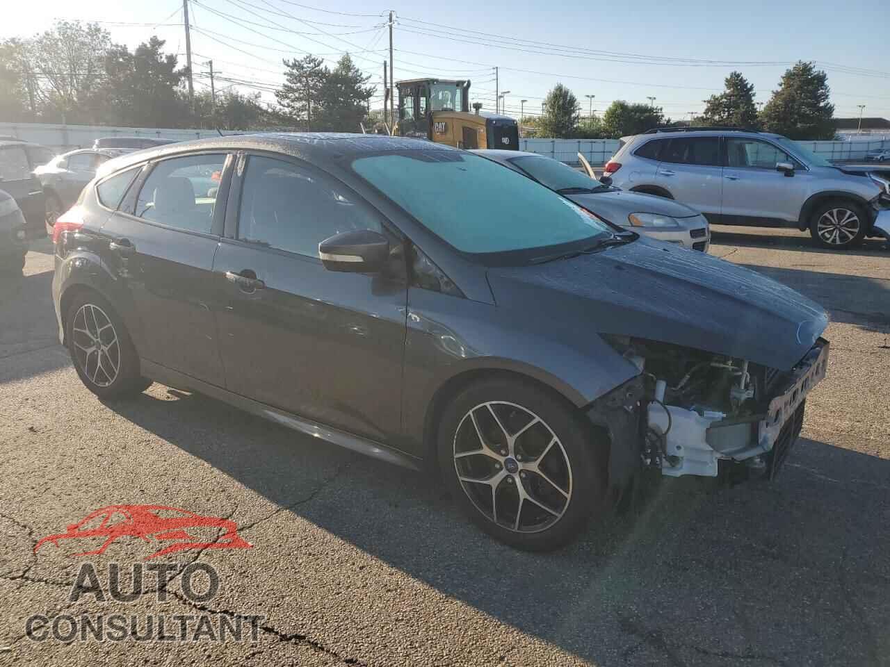 FORD FOCUS 2015 - 1FADP3K28FL239807