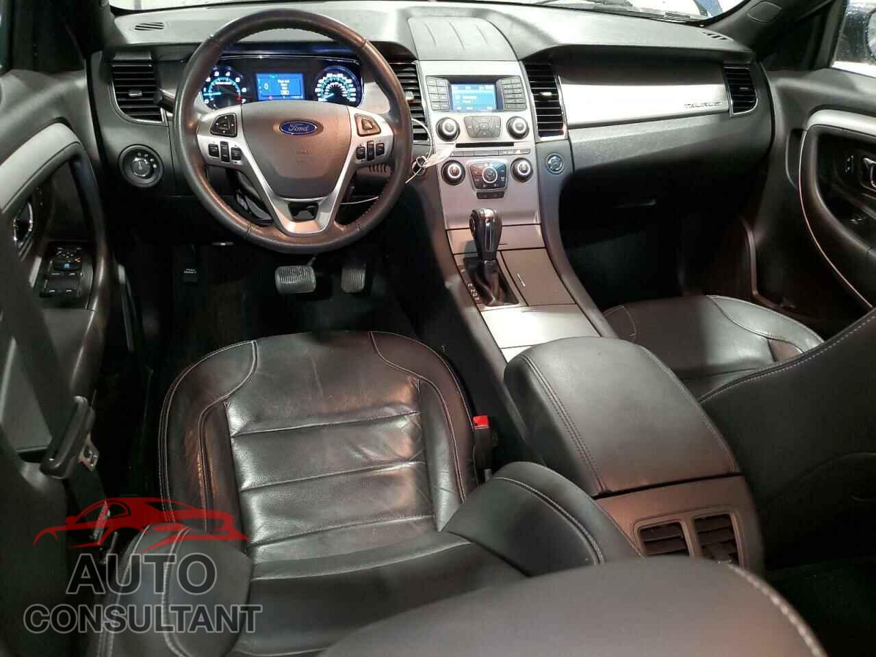 FORD TAURUS 2017 - 1FAHP2E85HG125030