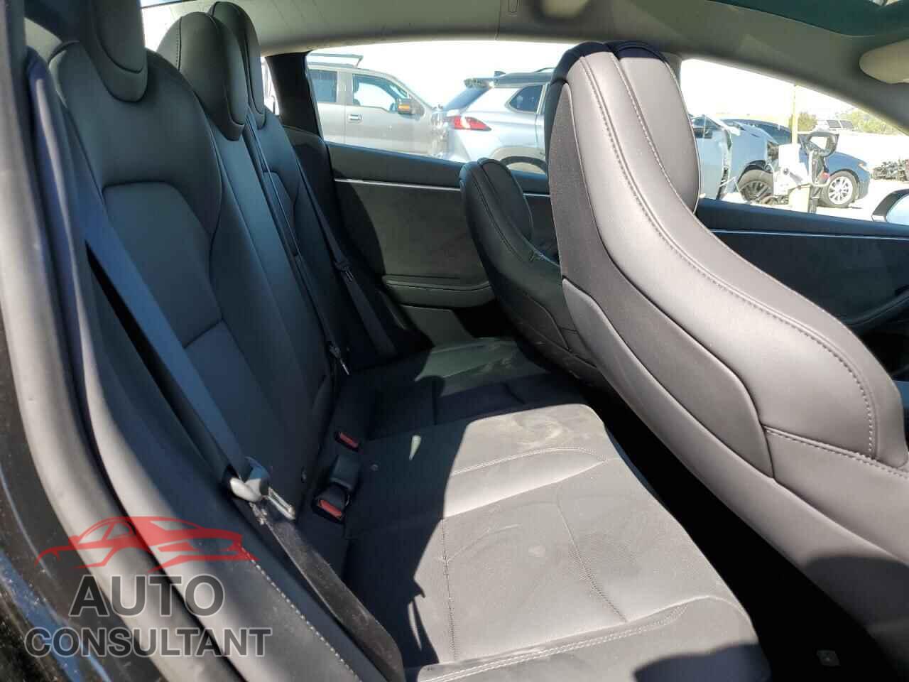 TESLA MODEL 3 2024 - 5YJ3E1ETXRF800195