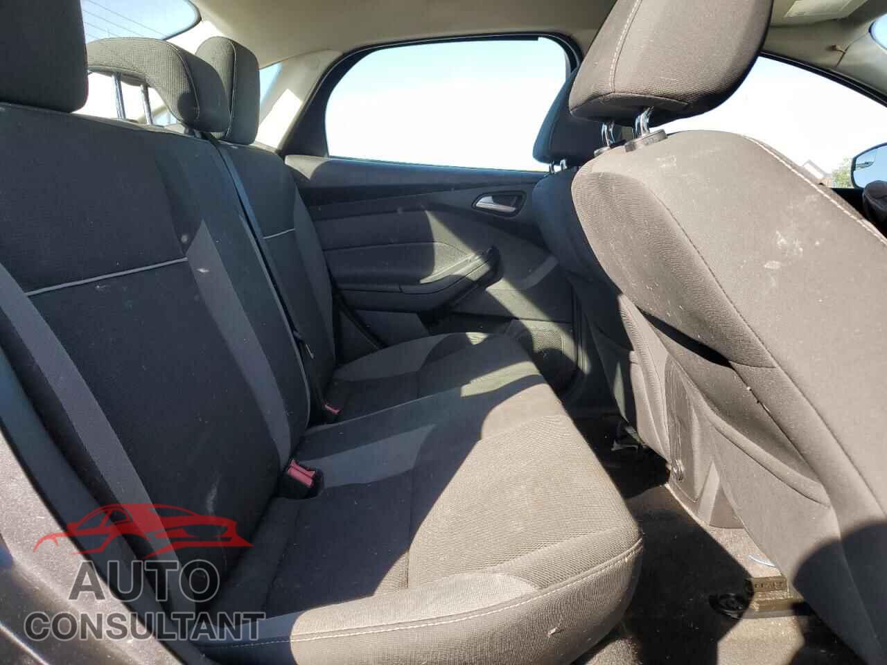 FORD FOCUS 2013 - 1FADP3F25DL380342