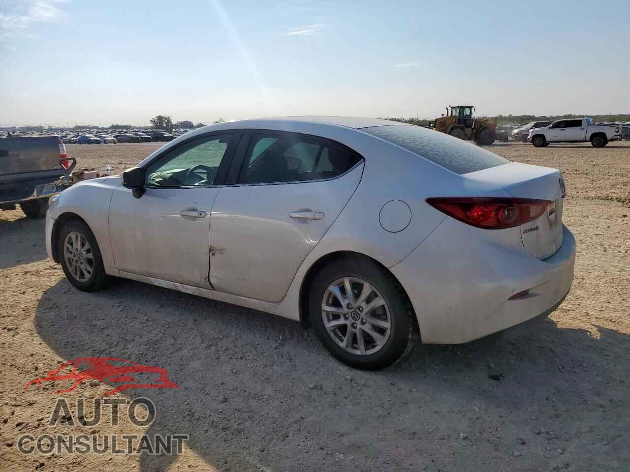 MAZDA 3 2018 - 3MZBN1U7XJM245374