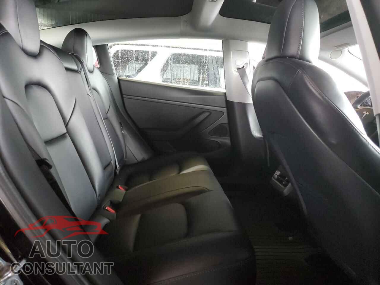 TESLA MODEL 3 2021 - 5YJ3E1EA3MF875912