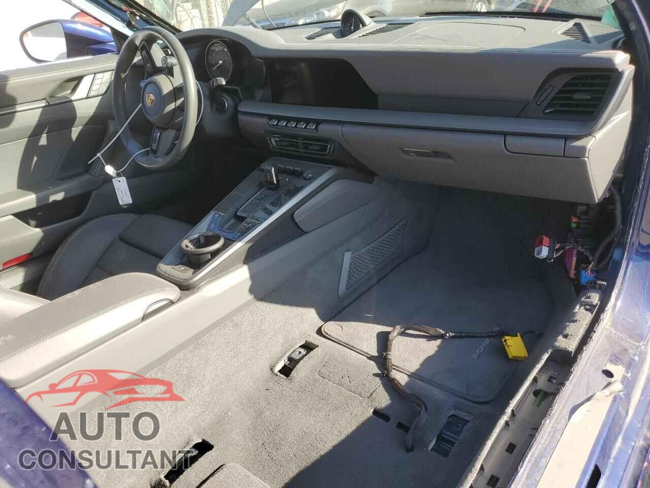PORSCHE 911 2024 - WP0AB2A92RS218417