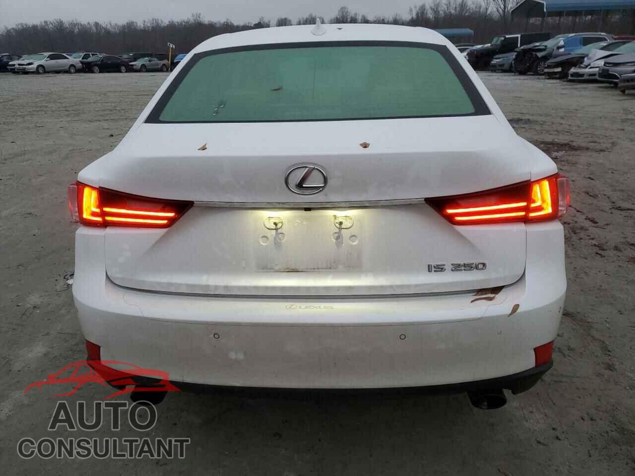LEXUS IS 2014 - JTHBF1D23E5021362