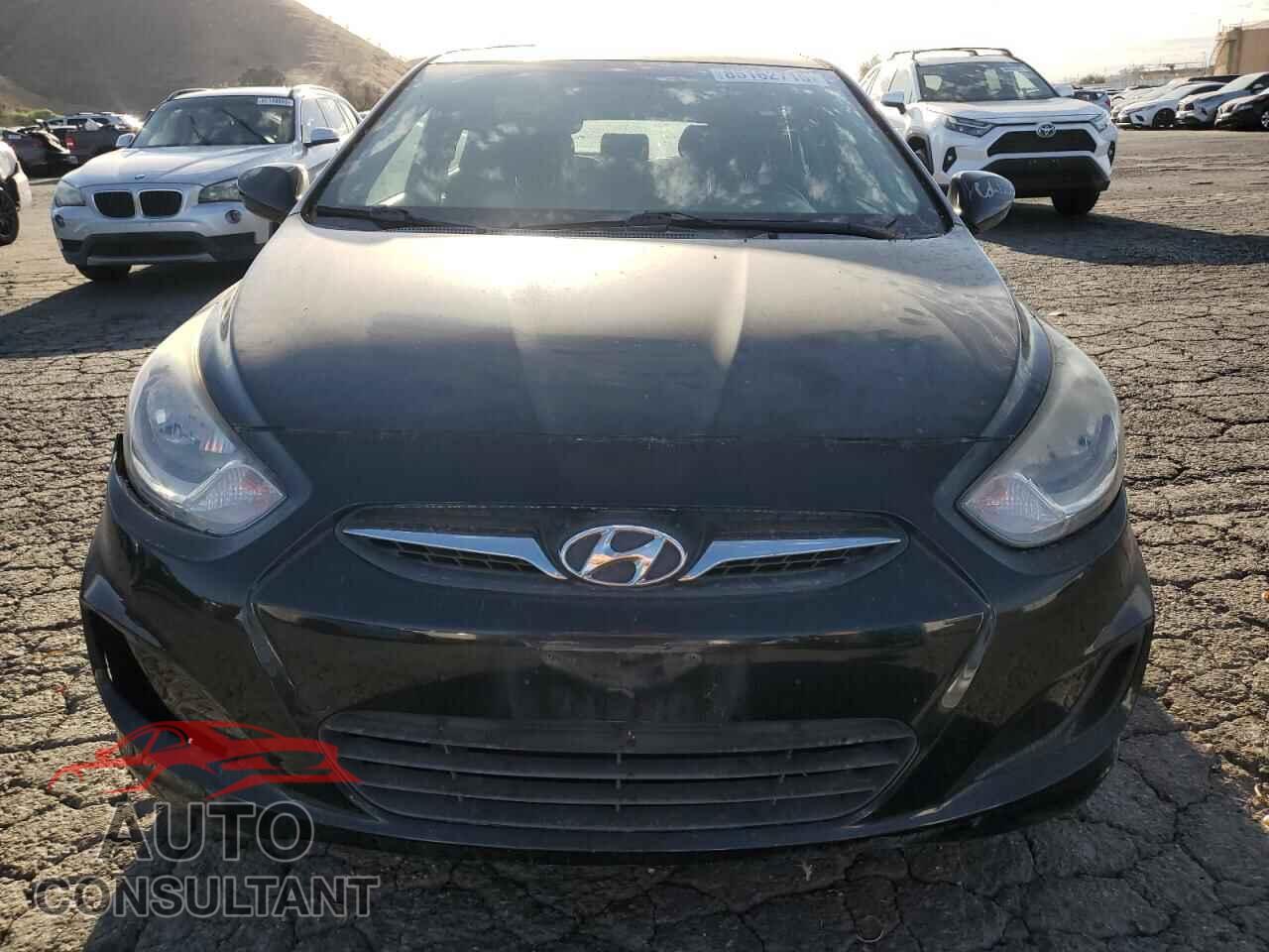 HYUNDAI ACCENT 2013 - KMHCT5AE2DU098129