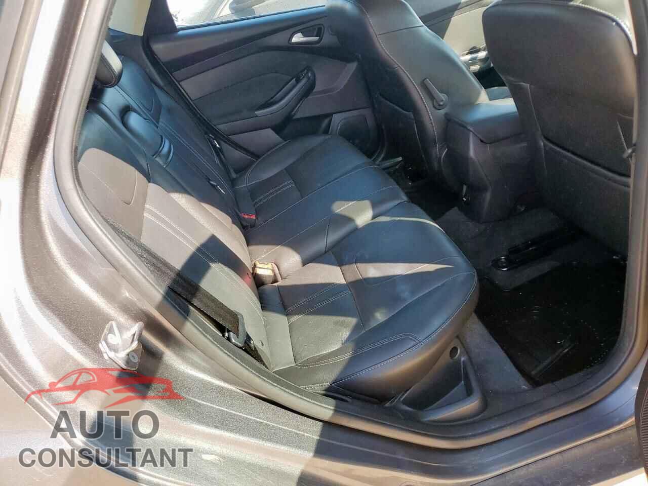 FORD FOCUS 2012 - 1FAHP3N29CL462852