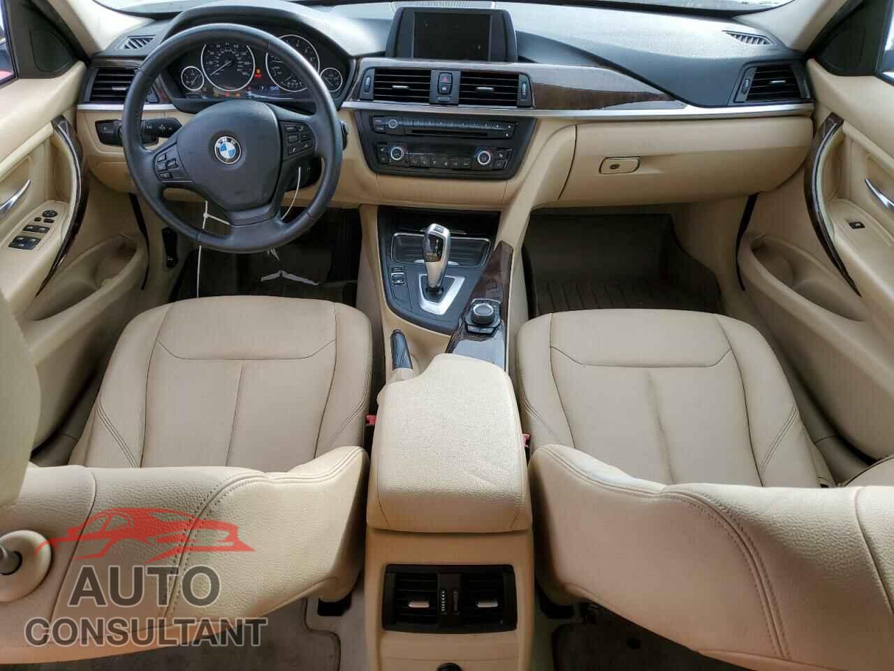BMW 3 SERIES 2013 - WBA3B1C52DF462824