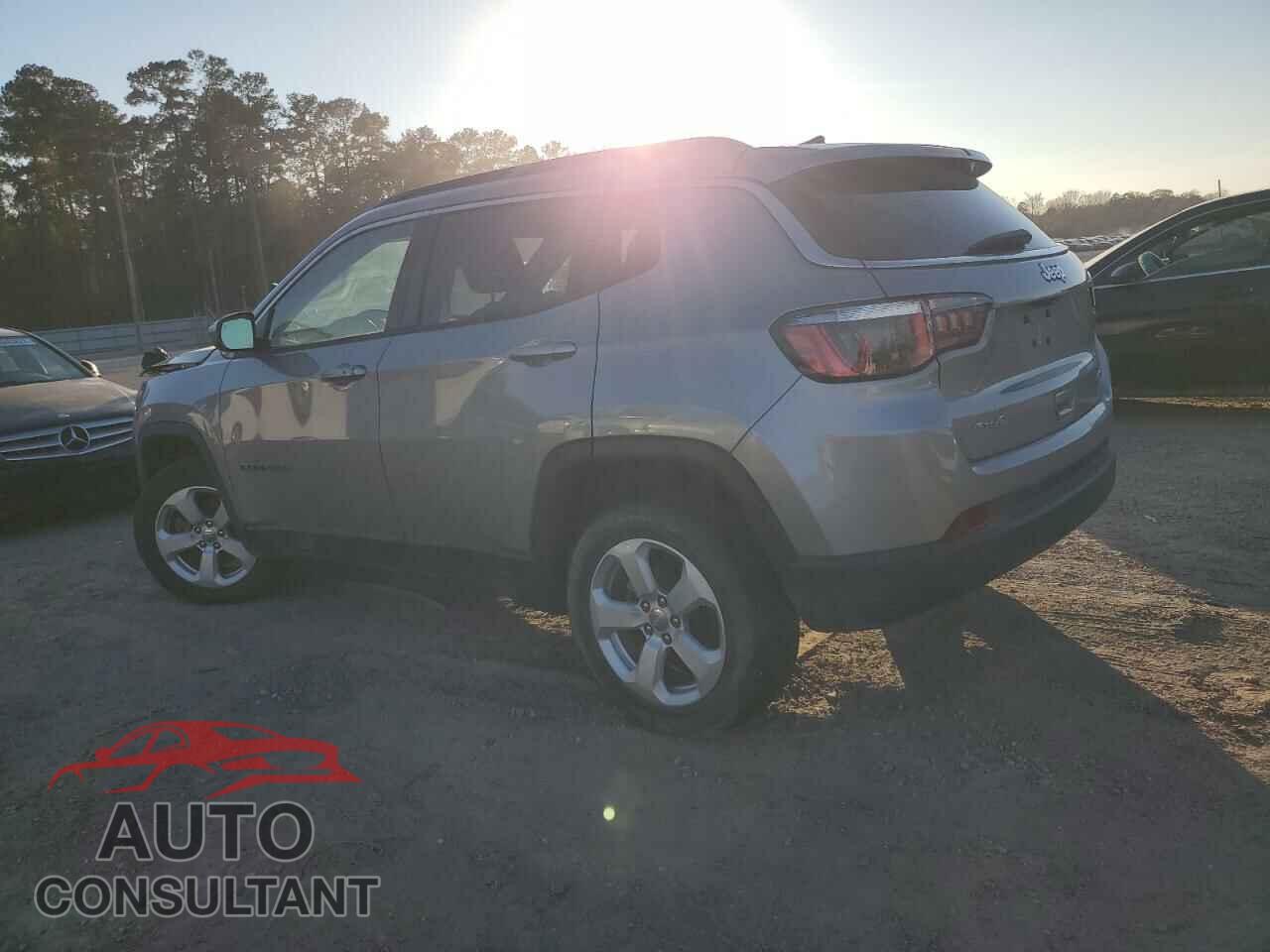 JEEP COMPASS 2019 - 3C4NJDBB3KT733562