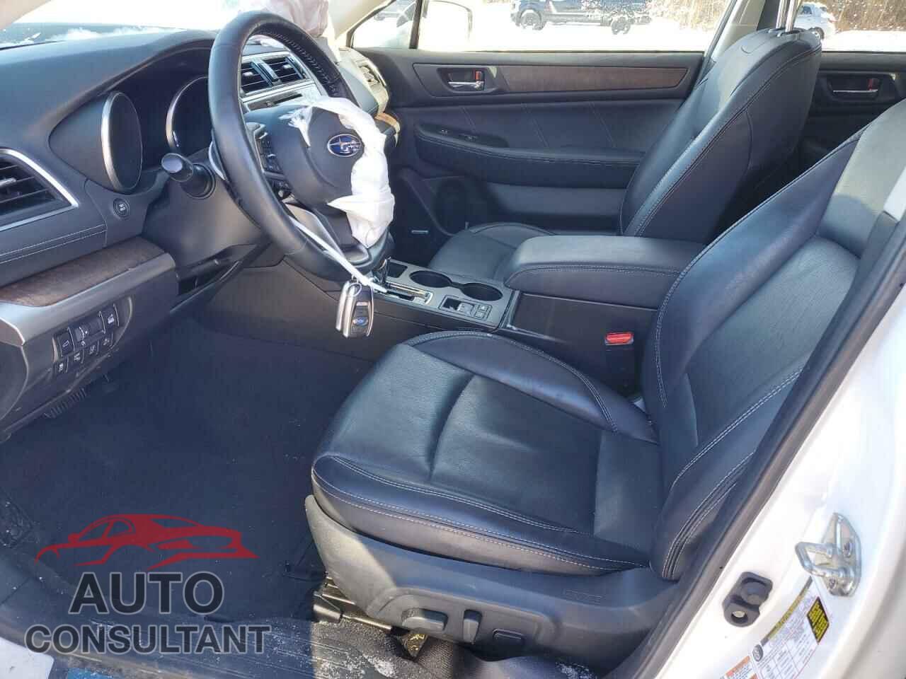 SUBARU OUTBACK 2018 - 4S4BSDNC9J3275004
