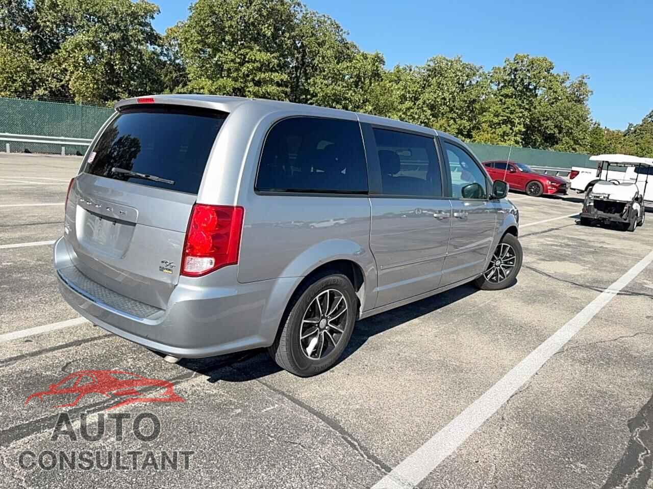 DODGE CARAVAN 2015 - 2C4RDGEGXFR567101