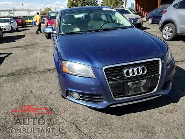 AUDI A3 2013 - WAUMFBFM2DA031706