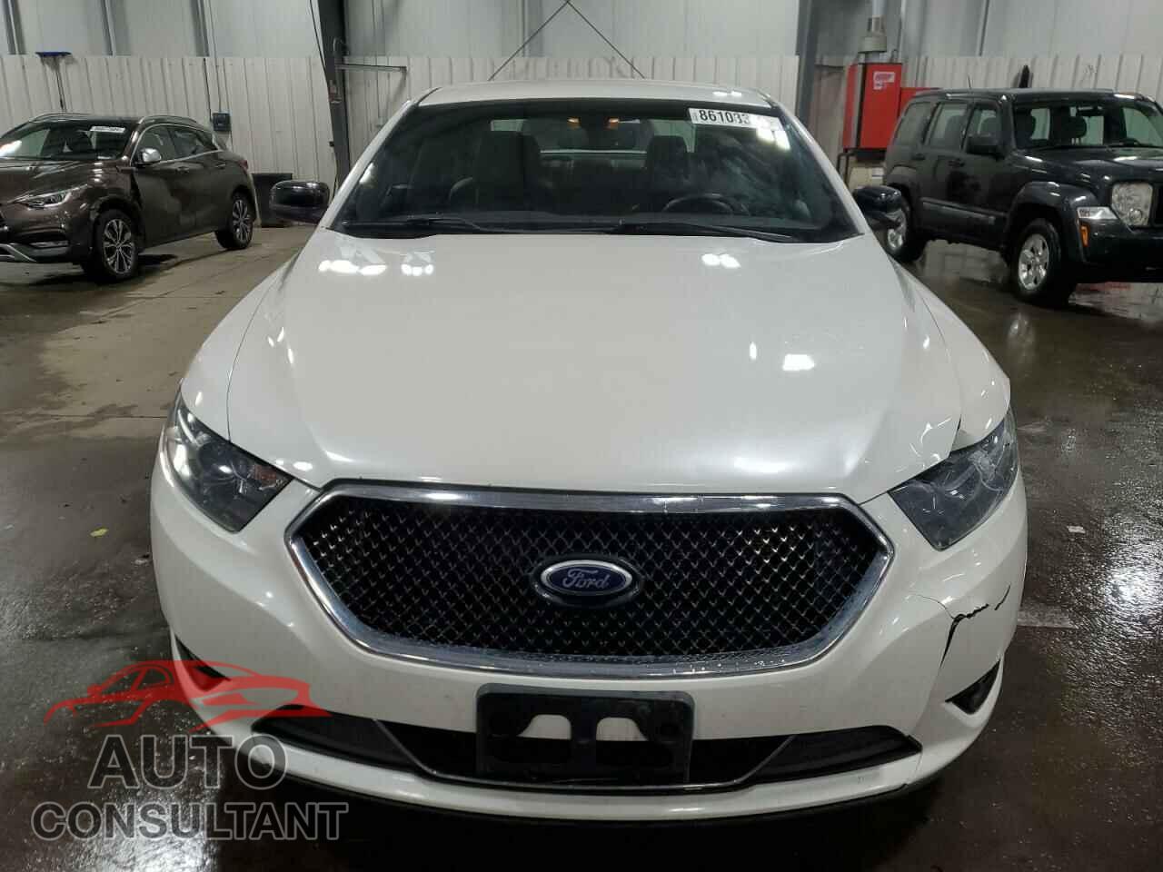 FORD TAURUS 2015 - 1FAHP2KT2FG195574