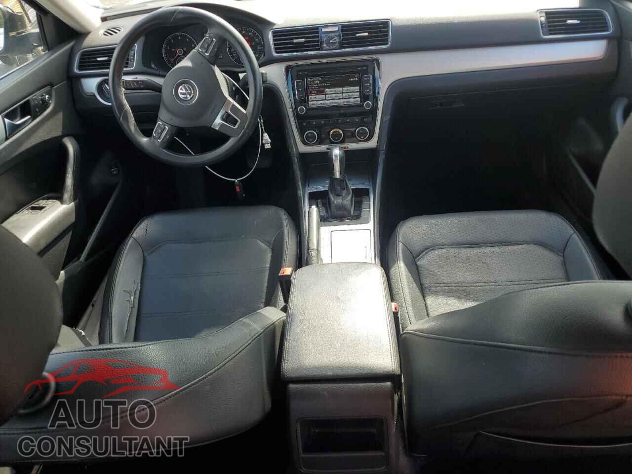 VOLKSWAGEN PASSAT 2012 - 1VWBP7A36CC079972