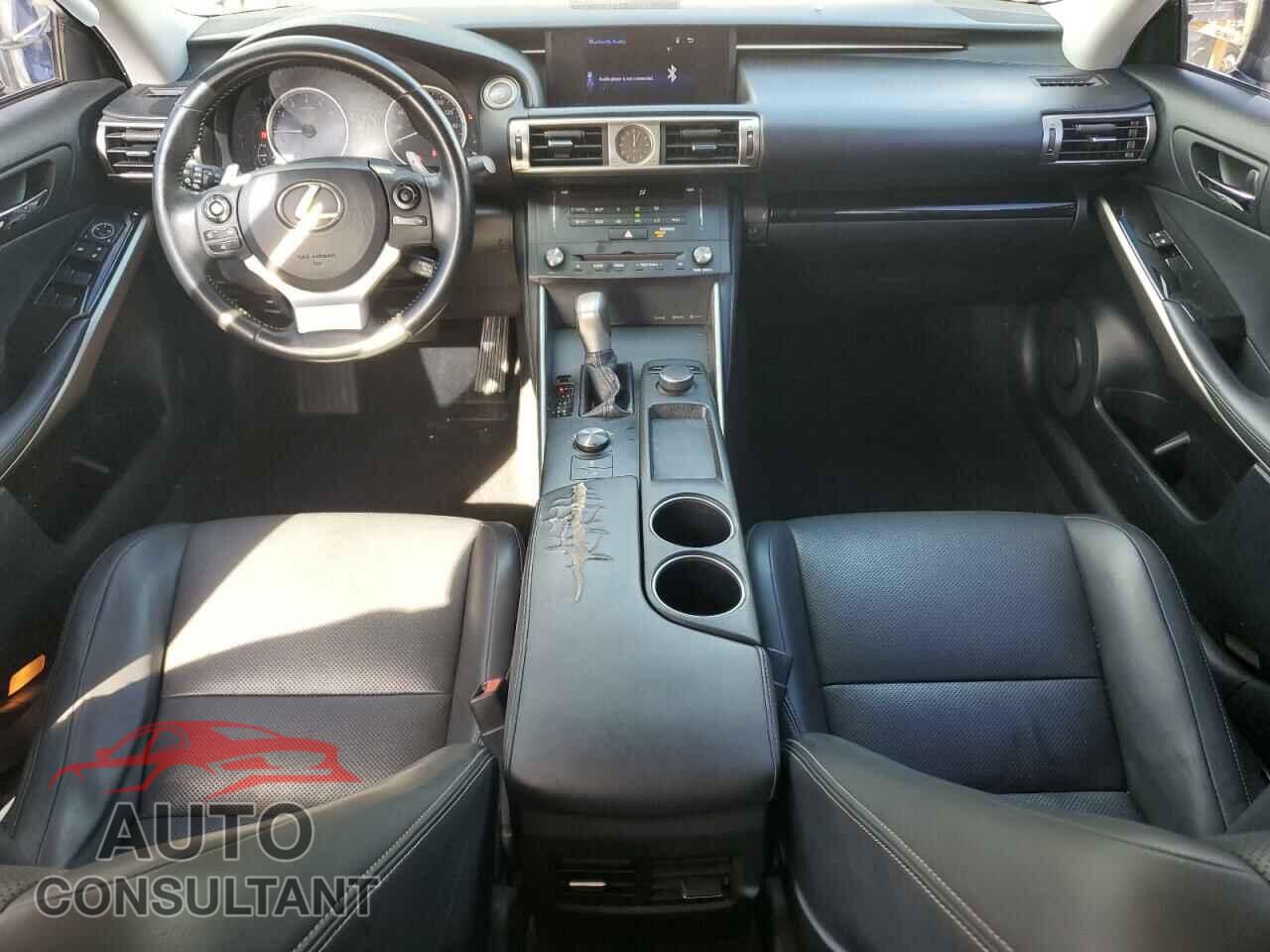 LEXUS IS 2015 - JTHBF1D24F5063735