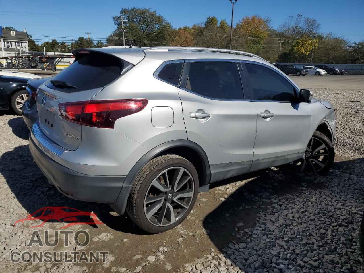 NISSAN ROGUE 2018 - JN1BJ1CR1JW202062