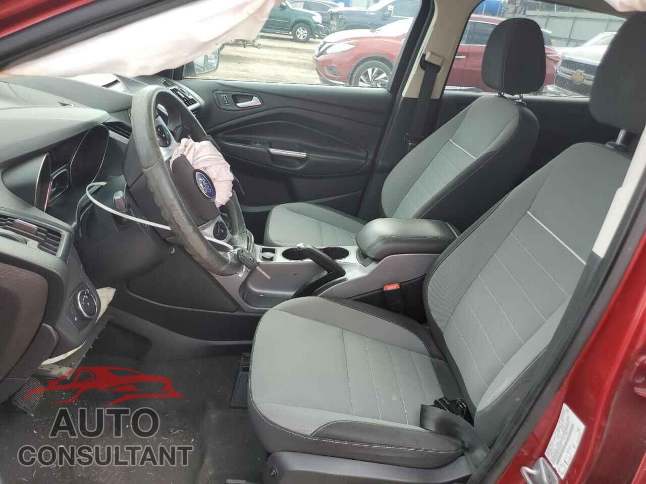 FORD ESCAPE 2014 - 1FMCU9G9XEUA52676