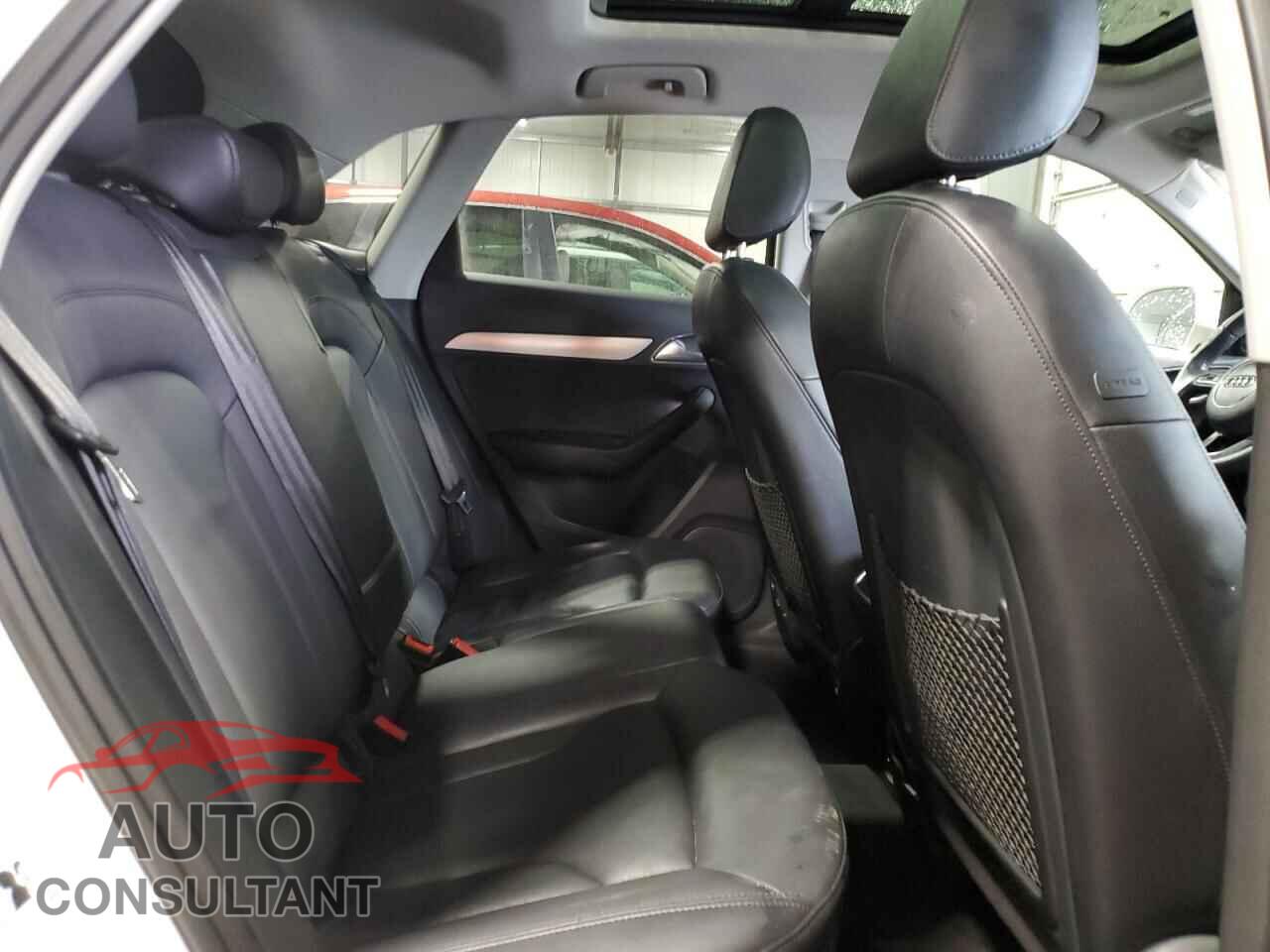 AUDI Q3 2015 - WA1EFCFS2FR001034