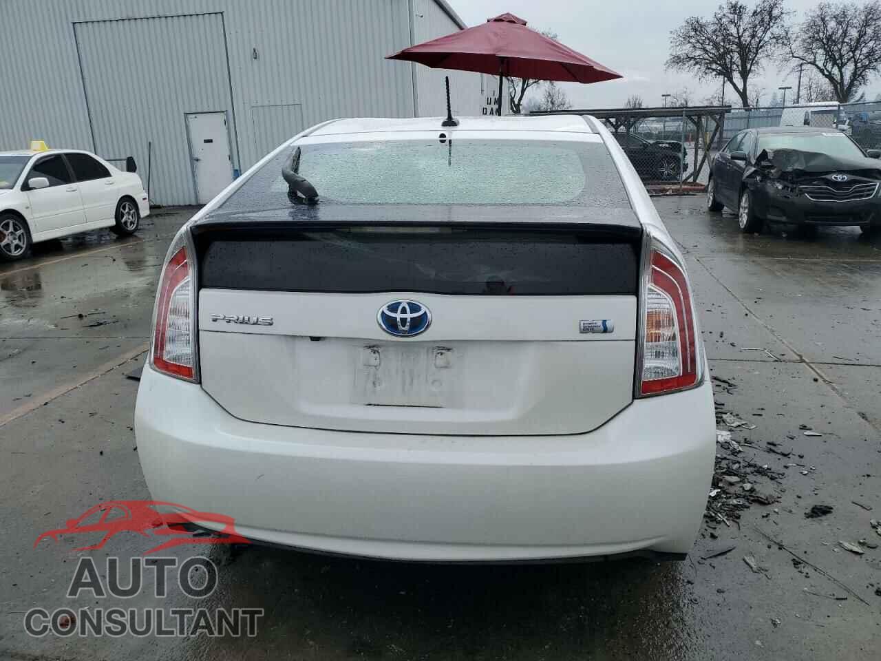 TOYOTA PRIUS 2014 - JTDKN3DU4E1769059