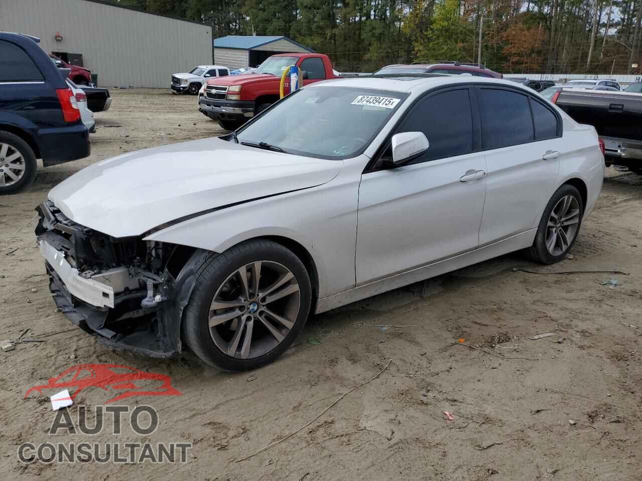 BMW 3 SERIES 2016 - WBA8E9G58GNU28337